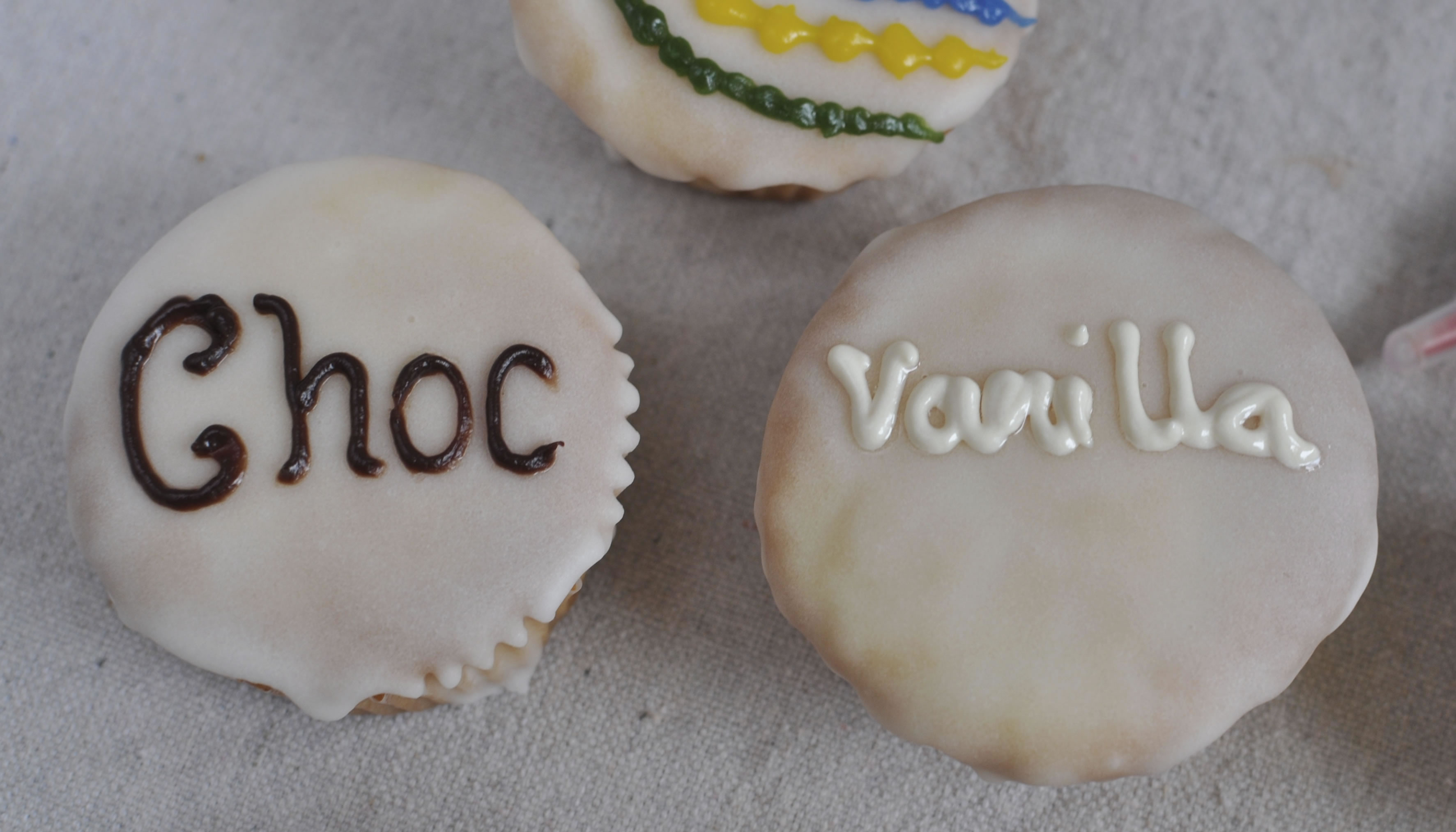 writing icing recipe Find and save ideas about writing icing recipe on pinterest | see more ideas about piping icing recipe for writing, sugar cookie glaze and cookie glaze. writing icing recipe Find and save ideas about writing icing recipe on pinterest | see more ideas about piping icing recipe for writing, sugar cookie glaze and cookie glaze.