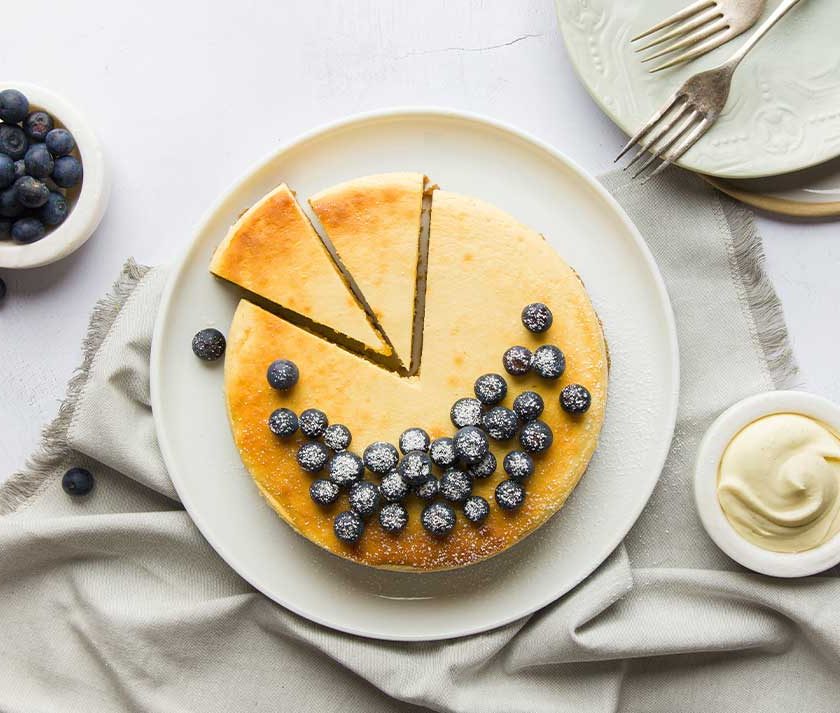 Simple Vanilla Baked Cheesecake