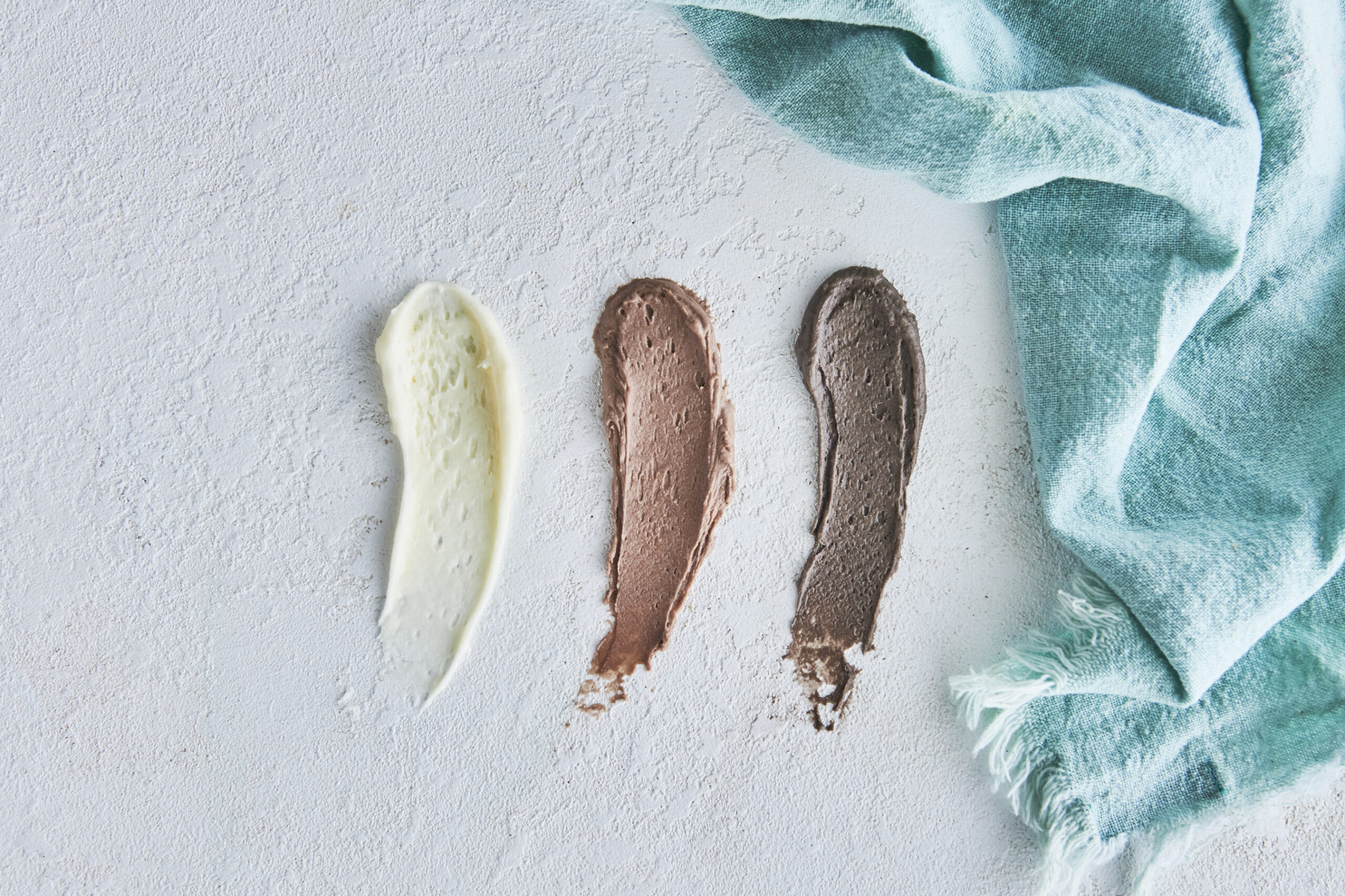 23_02_Queen_Buttercream Swatches_Textured Lifestyle 12 Queen Fine Foods