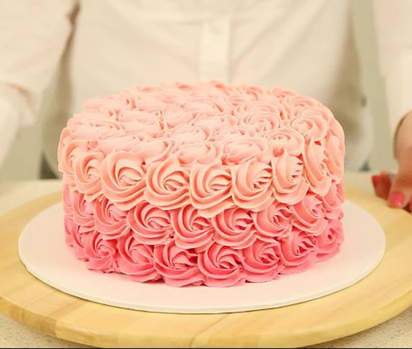 Tutorial: Ombre Rosette Cake
